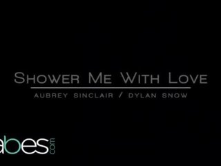 &lpar;aubrey sinclair&comma; dylan snow&rpar; - מקלחת שלי עם אהבה - בחורות