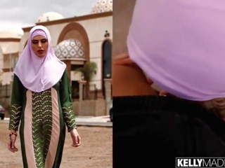 Alluring Hijab Slut: Free marriageable dirty video show e5