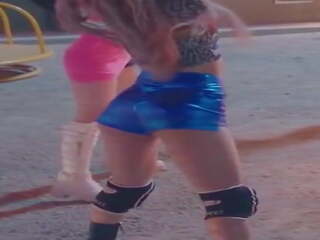 G I-dle's Soyeon with Her Booty and Her Jiggle: HD adult clip 04