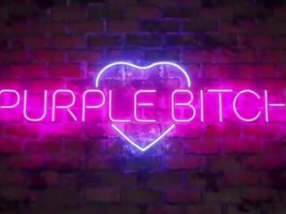 Cosplay mademoiselle on ensimmäinen likainen klipsi kanssa a tuuletin mukaan violetti lutka