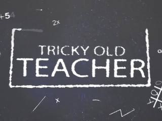 Труден стар учител - особеност видеоклипове тя порно talents на.