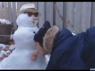 Kanadisk tenåring fucks snowman
