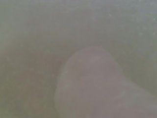 Relaxing in the Bathtub - Underwater view of Moms Pussy