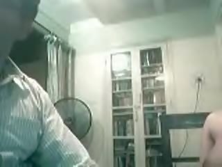 Lucknow paki lady sucks 4 inch india muslim paki putz on web kamera