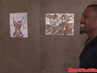 Apturēta mākslinieks saputota uz maledoms apakšzemes cietums
